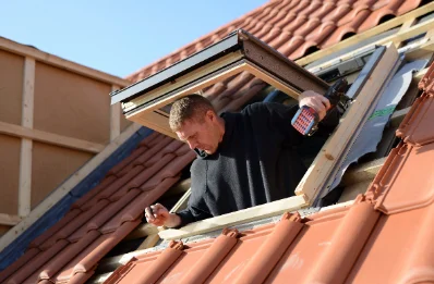 Pose de fenêtres de toit Velux à Censy